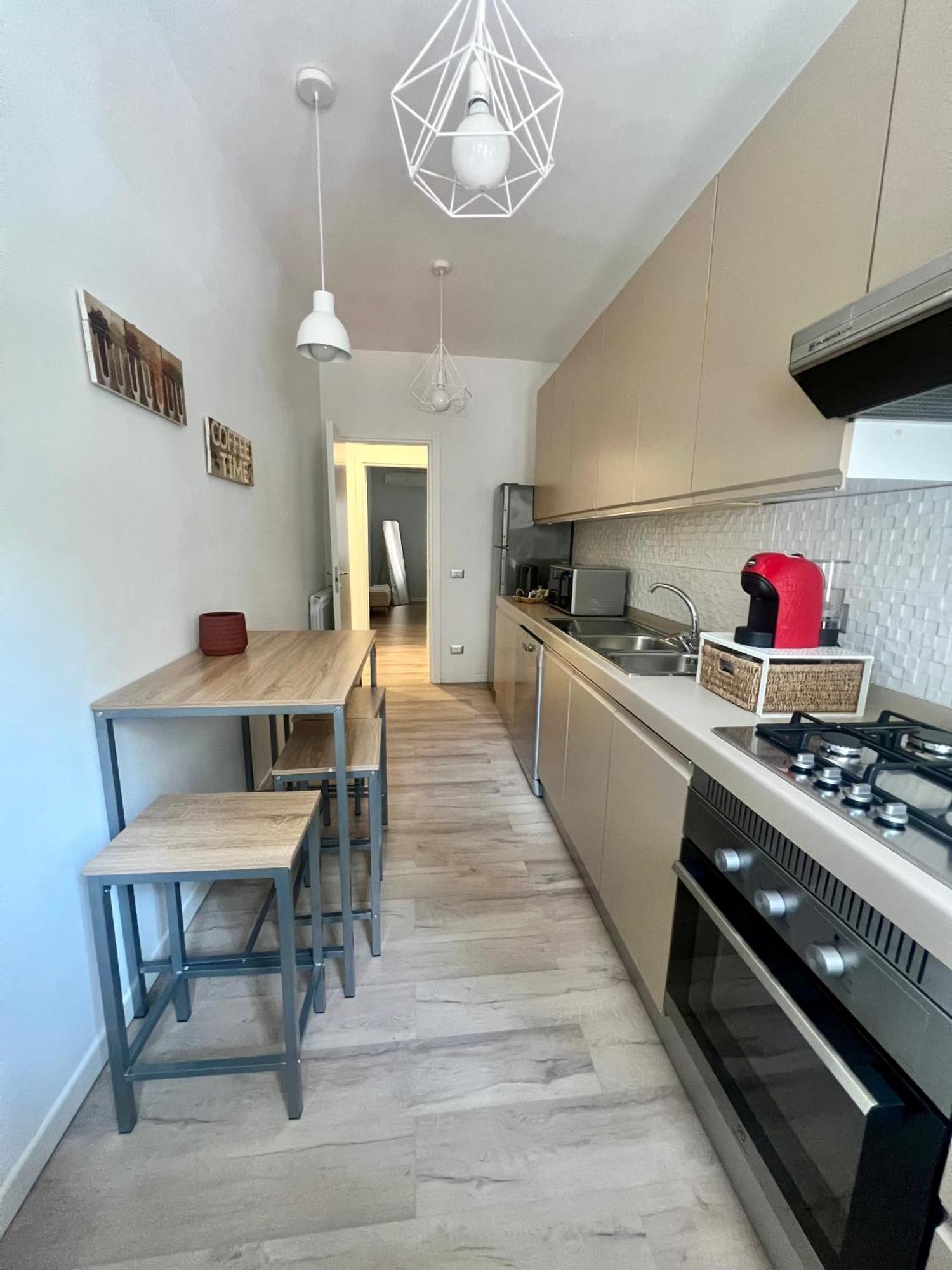 Forever Home In Napoli Bagian luar foto