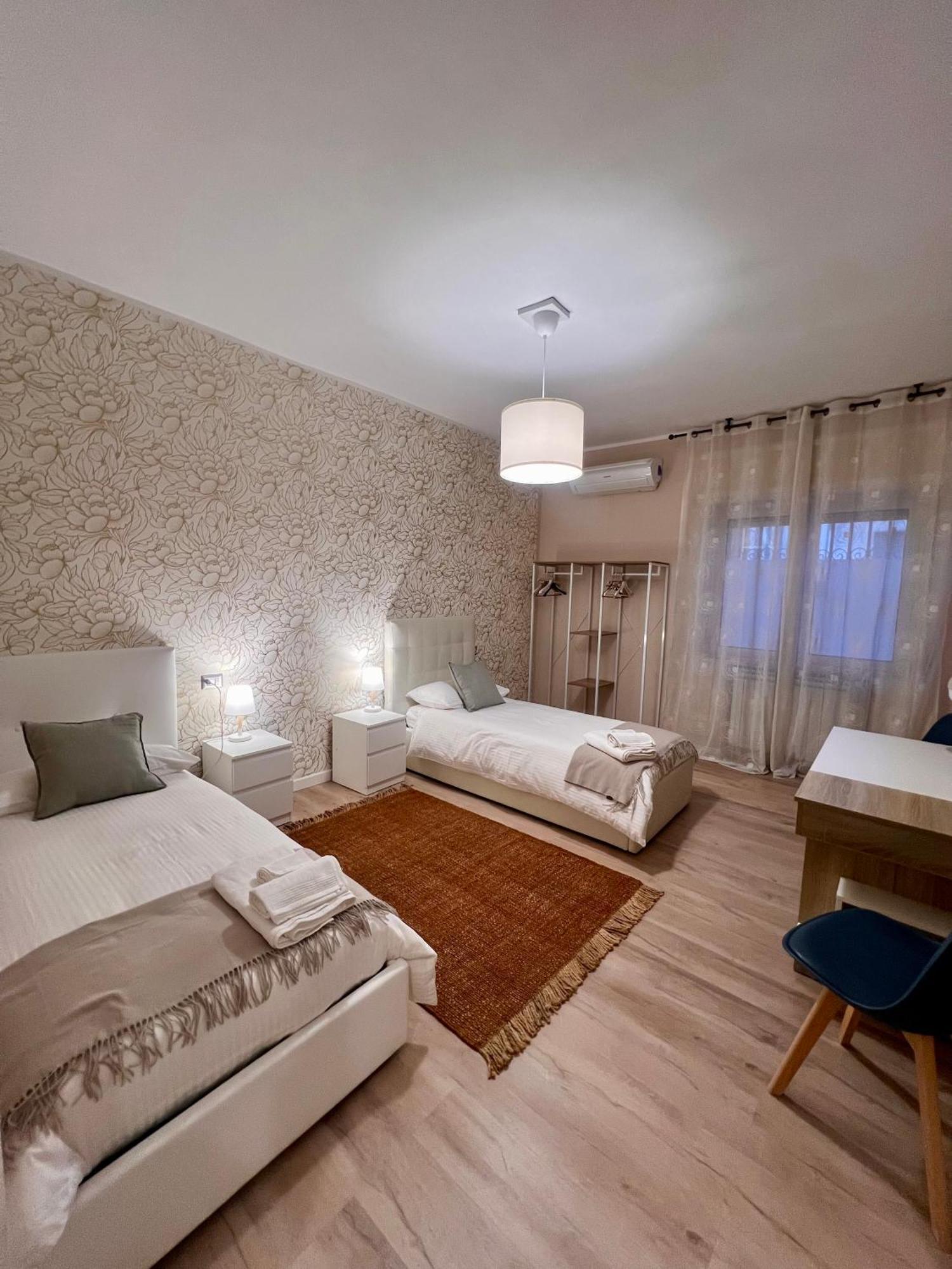 Forever Home In Napoli Bagian luar foto