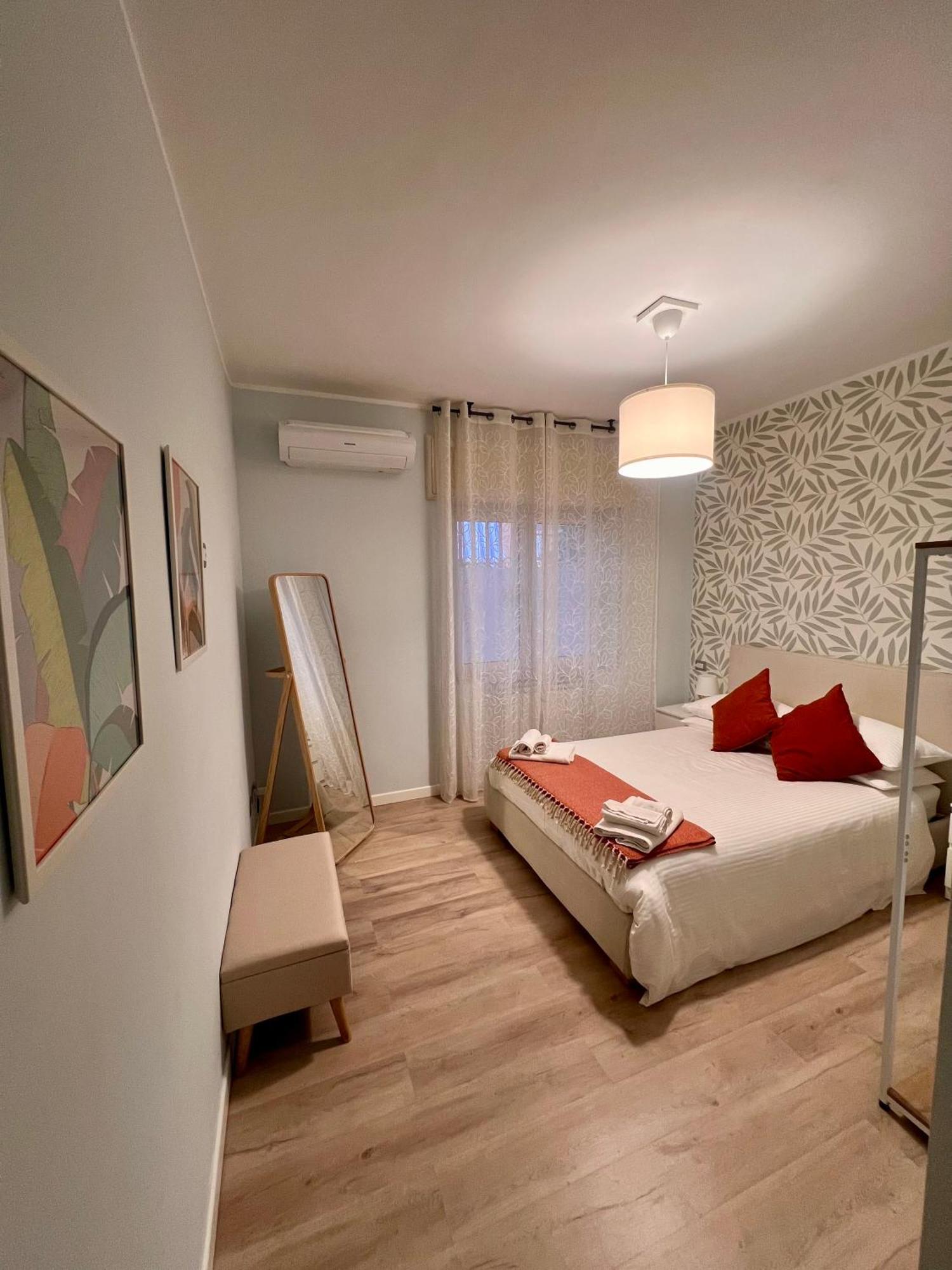 Forever Home In Napoli Bagian luar foto